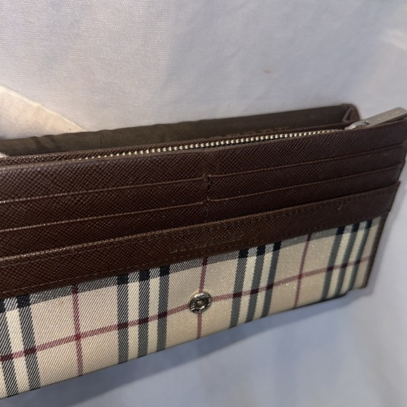 Pre-loved. EUC Burberry Brown Canvas Leather Nova Check Long Wallet. Flaws shown - Picture 6 of 13
